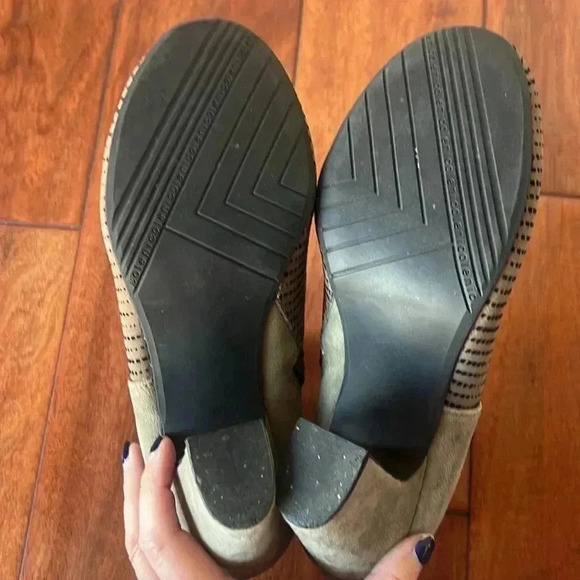 Nichole CeCe Women's Tan Leather 3" Block Heels 8 M Booties Zipper 7" Tall - Picture 9 of 9